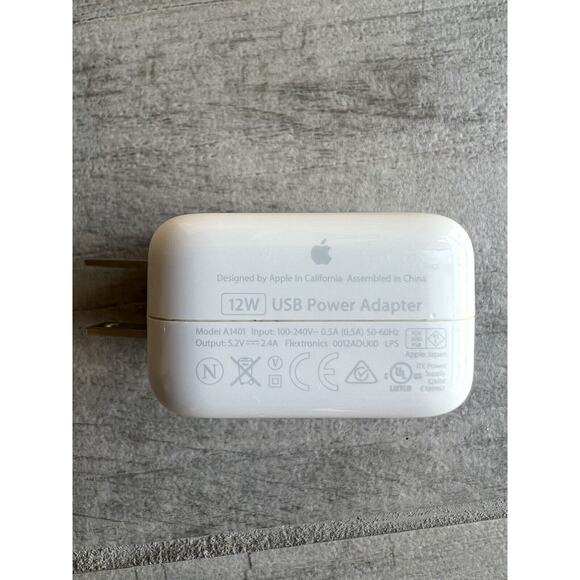 Genuine Apple 12 W USB Wall Charger Block Power Adapter For iPhone, iPad - Picture 1 of 5